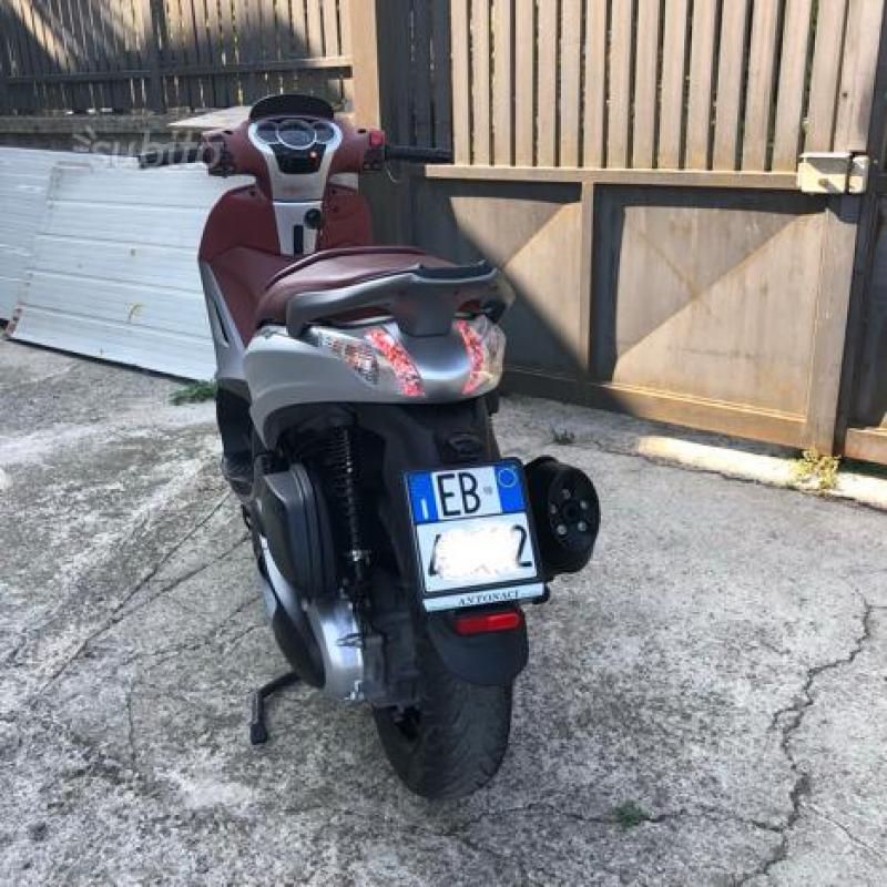 Beverly 350 sport touring